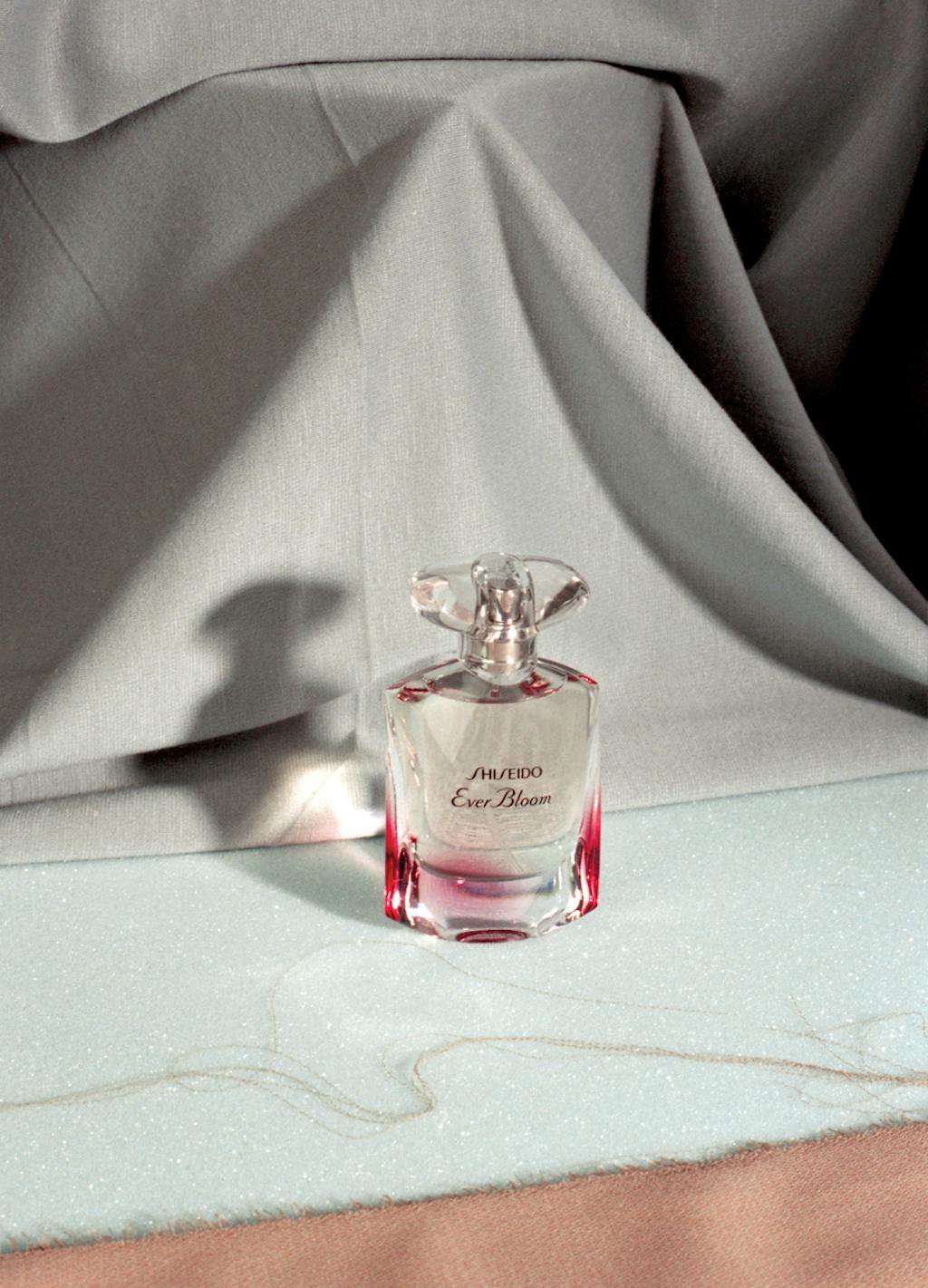 L&#039;officiel perfume - © Lambert | Lambert